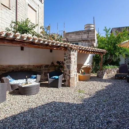 Domo Bangone Holiday home Orosei